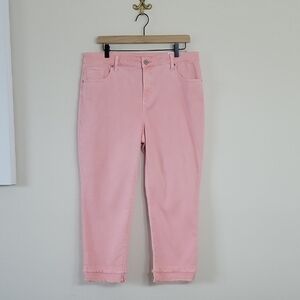 NWT Chico's Pink So Slimming Girlfriend Slim Leg Frayed Hem Crop Jeans Size 14